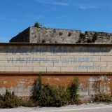 ...gli stessi che con della vernice azzurra hanno scritto sul muro la frase �marchettari attenti, vi mettiamo su internet�